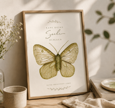 Gerahmter Fine Art Print mit handgezeichneter Schmetterlingsillustration von Studio Schikoko.